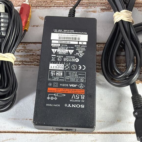 Sony PS2 Slim Silver SCPH-79001 w/ AV & Power - No Controller/Remote - Picture 3 of 7